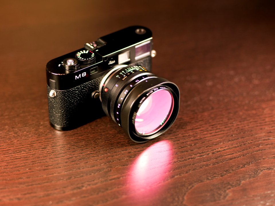 Leica M8 (Reflection)