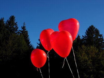 Romance romantic relationship