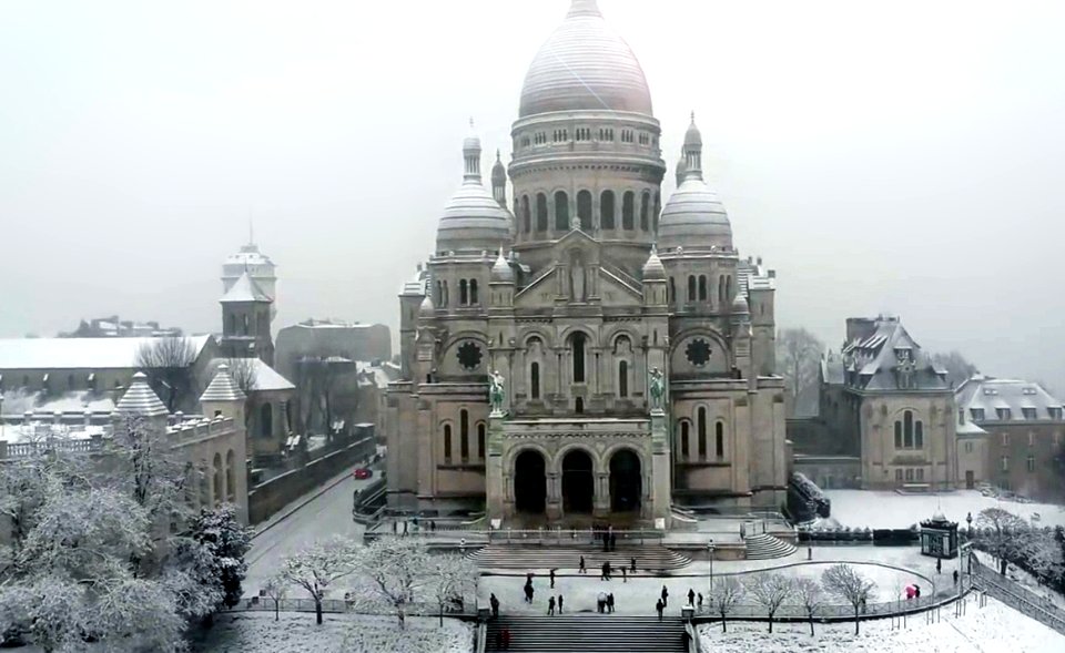 Montmartre  under snow