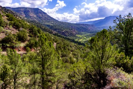 Flume Trail to the old Fossil Creek Dam