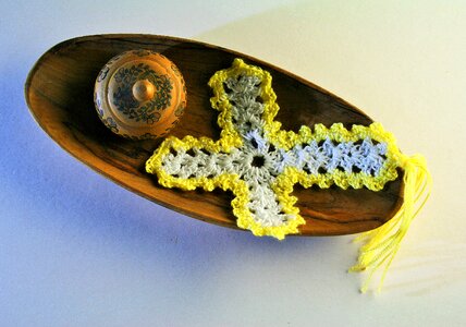 Handwork white yellow