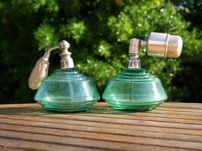 Poudrier perfume interwar period