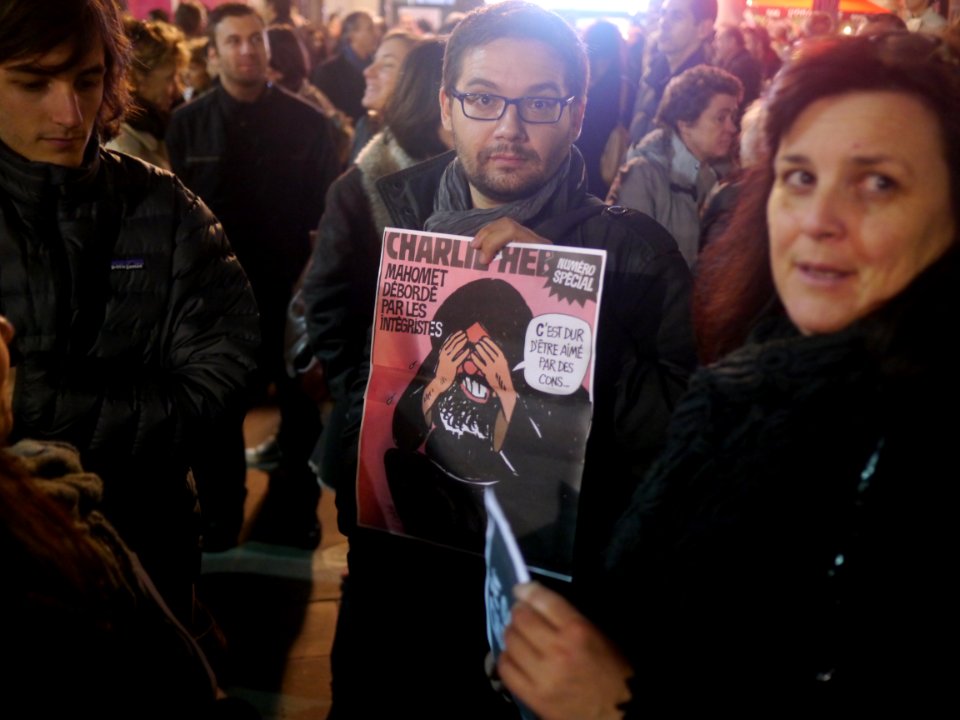 Rassemblement de soutien à Charlie Hebdo - 7 janvier 2015 - Toulon -  P1980302