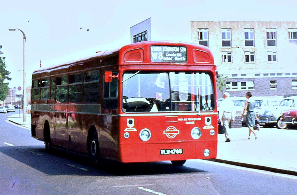 London Transport . MBS478 VLW478G . Silver Street ,  Enfield . June-1969 .