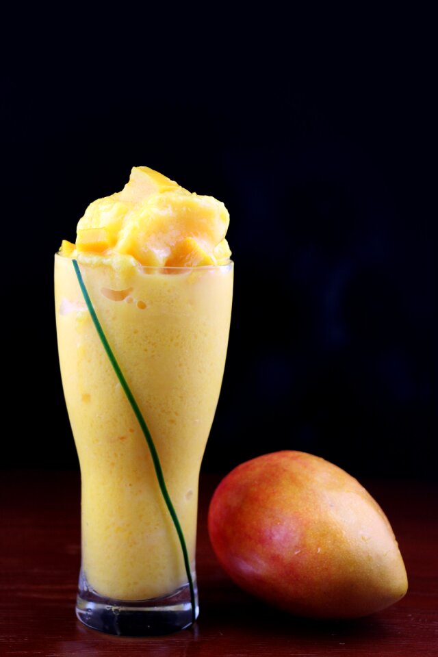 Beverage mango smoothie