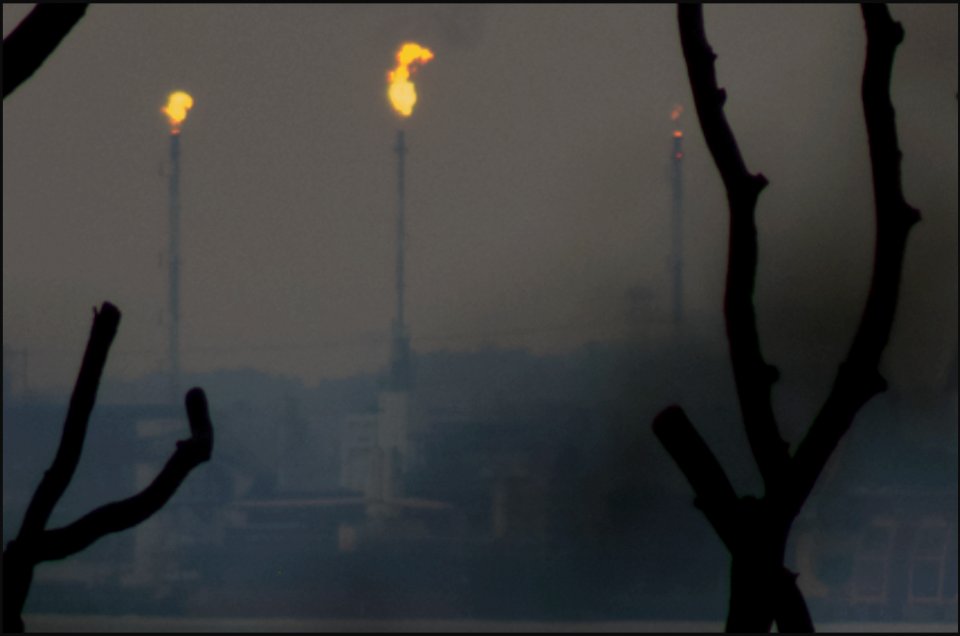 DSC 9859 flare stack sc