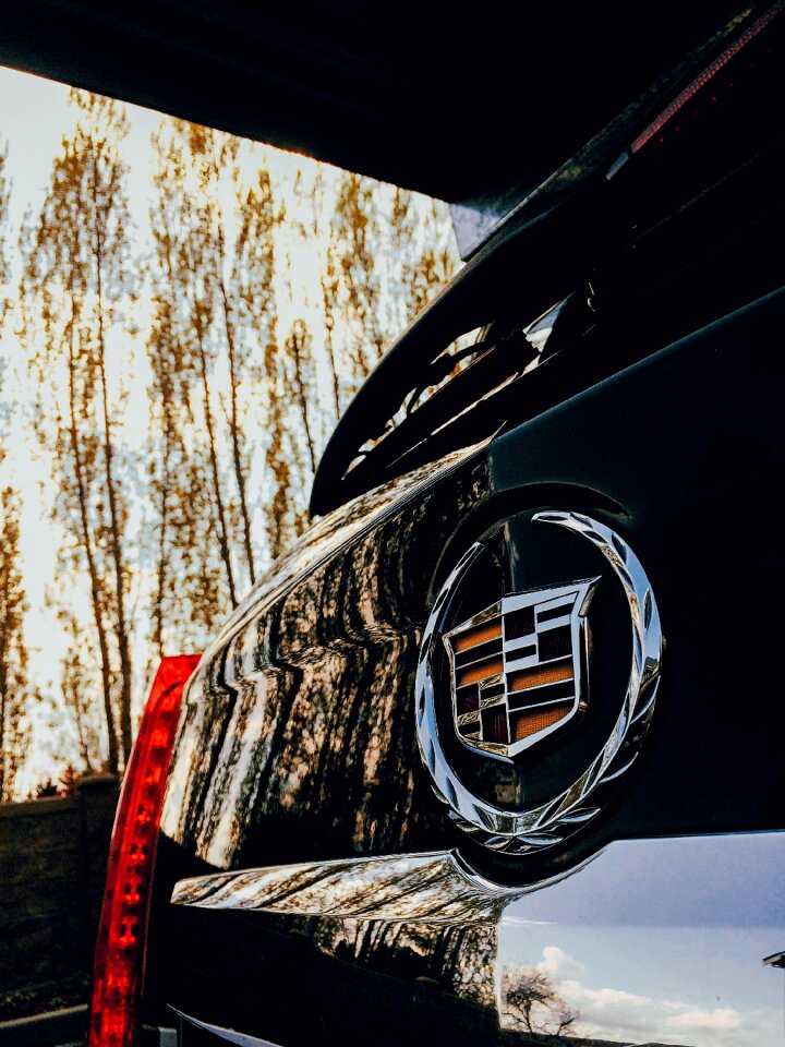 Transportation vehicle auto