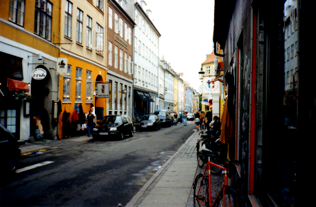079 - 08 268 80 - 08A - Larsbjørnsstræde, Kopenhagen, augustus 1994 photo