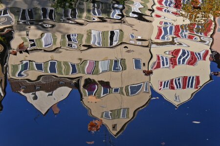 Distortion water houses