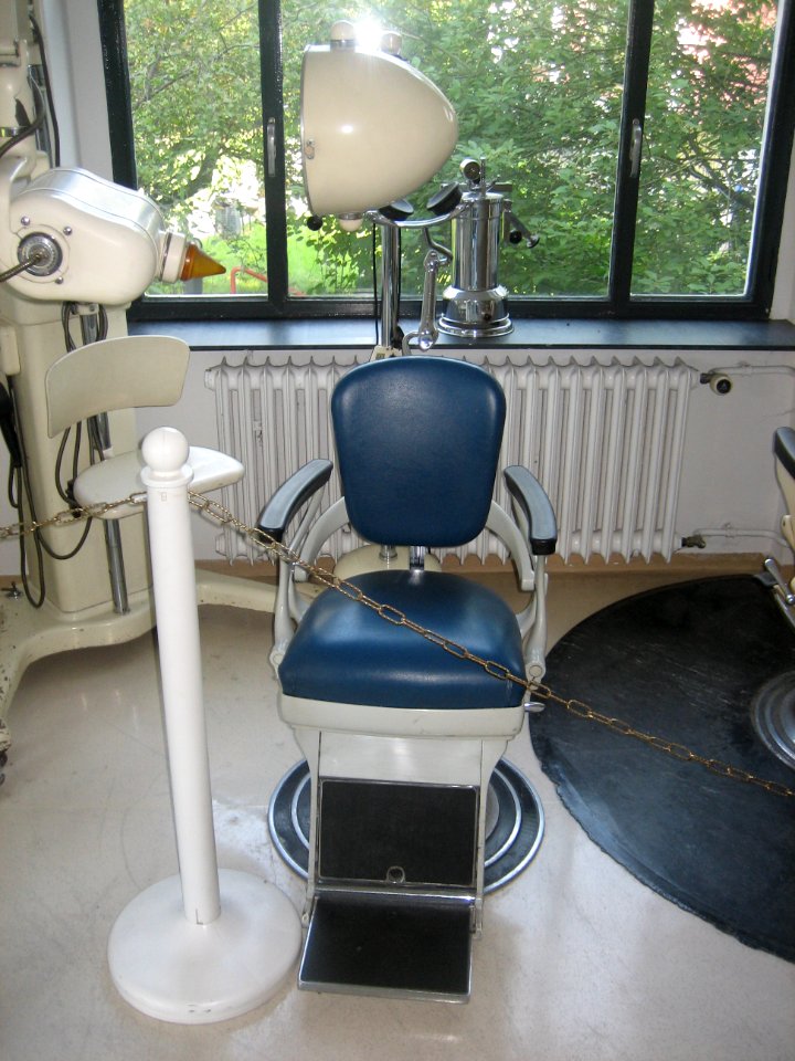 Blue Old Dentist's Seat in Berlin University