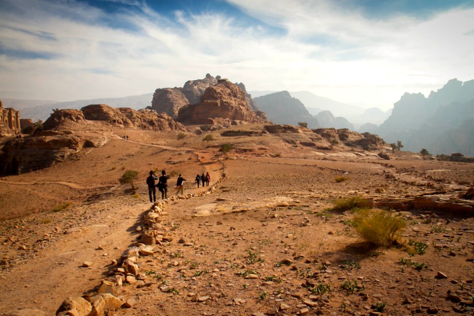 Walking in Petra - Jordan