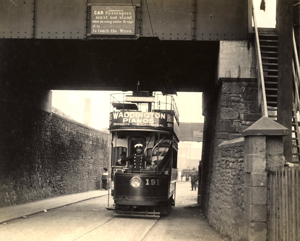 050201:Tram Scotswood Road Newcastle upon Tyne Unknown c.1900