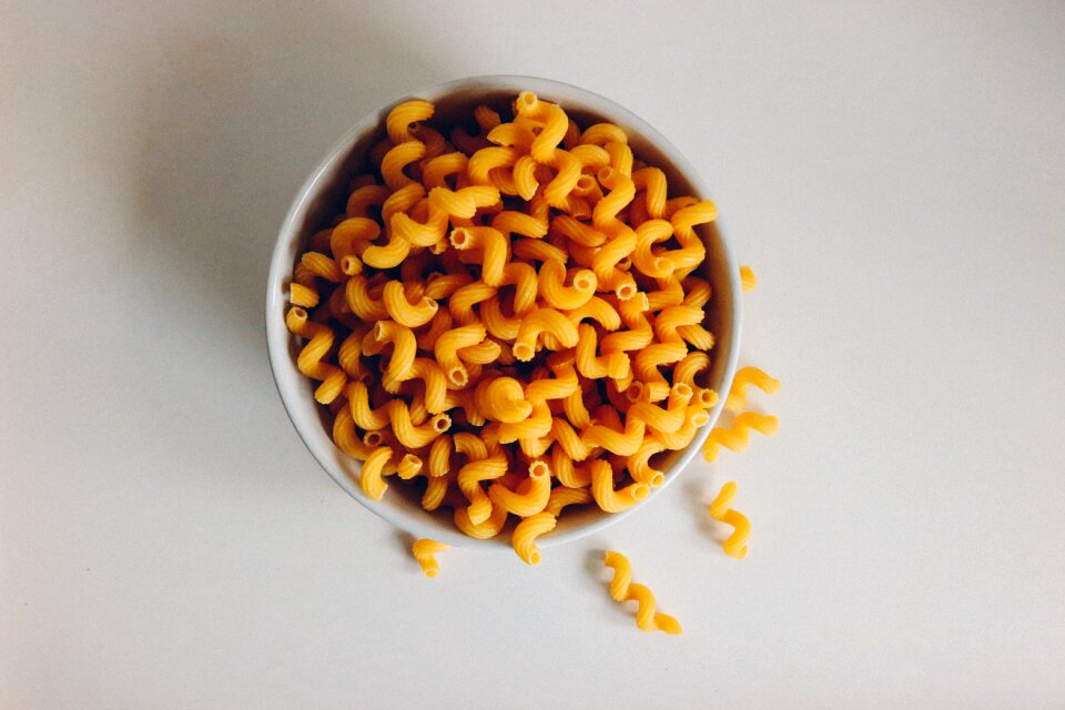 Food uncooked spaghetti
