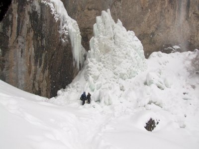 Sangan Waterfall, Tehran, Iran photo