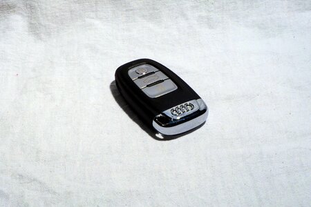 Open door key metal