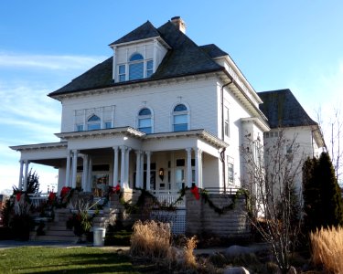 Barrington's White House Cultural and Community Center
