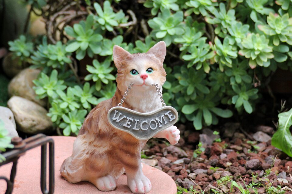 Welcome doorstop garden