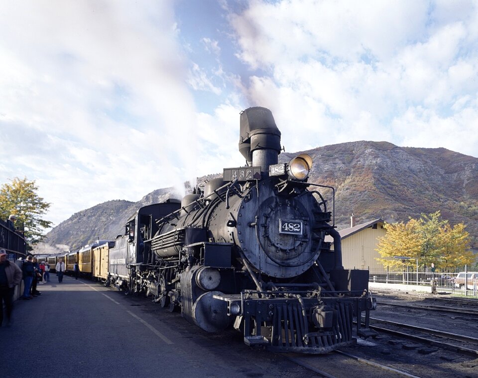 Railroad train engine