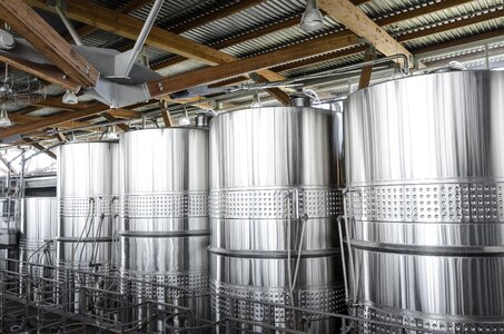 Stainless metal vineyard