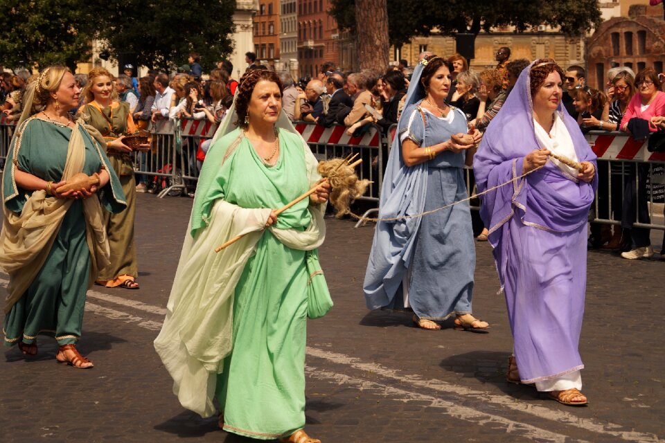 Birthplace of rome people parade