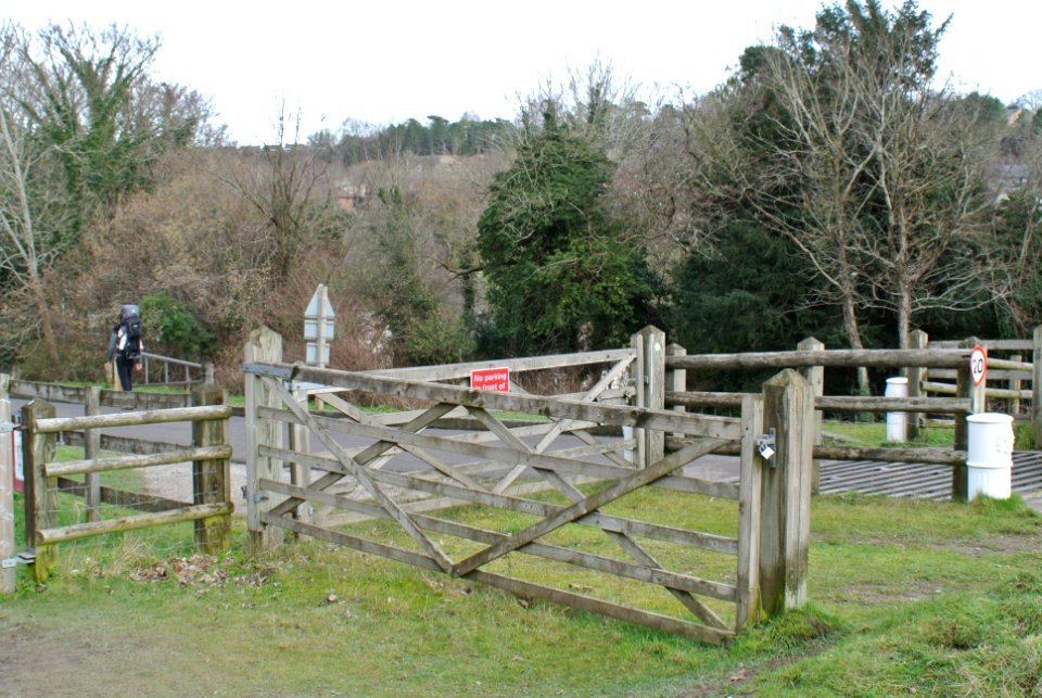 Gates onto downs