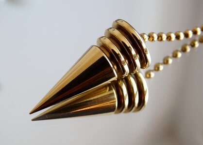 Mirroring gold chain chain