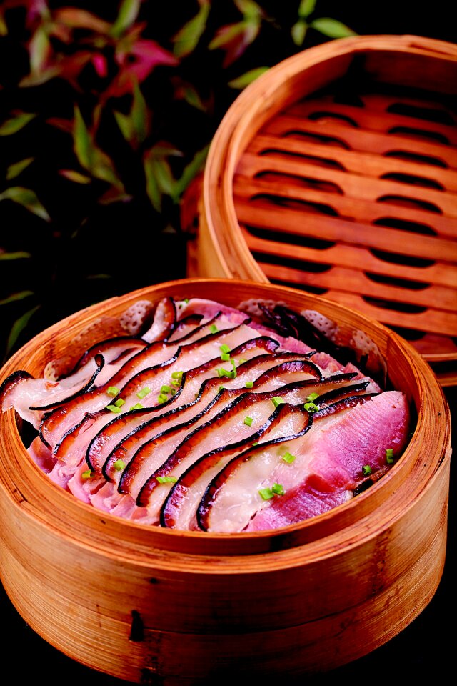 Tiffany steam pork melaleuca meat