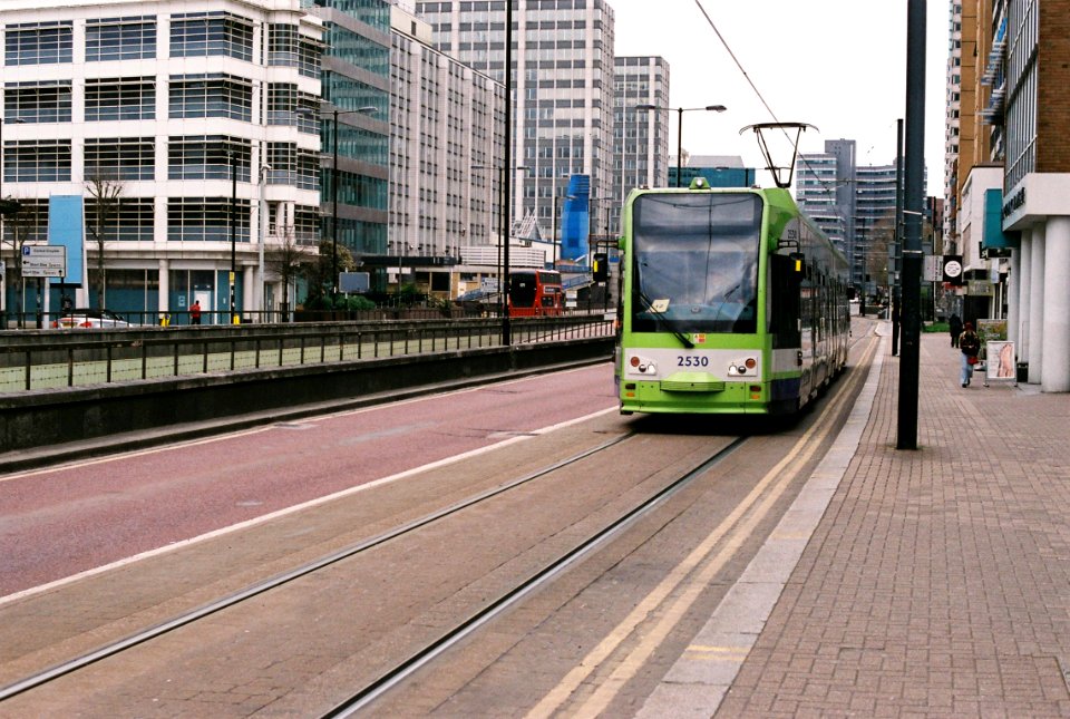 Croydon tram 2530 on Wellesley Road photo