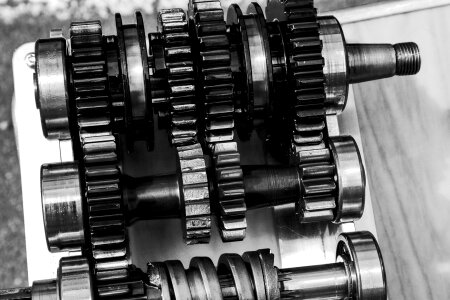Manual transmission gears circuit