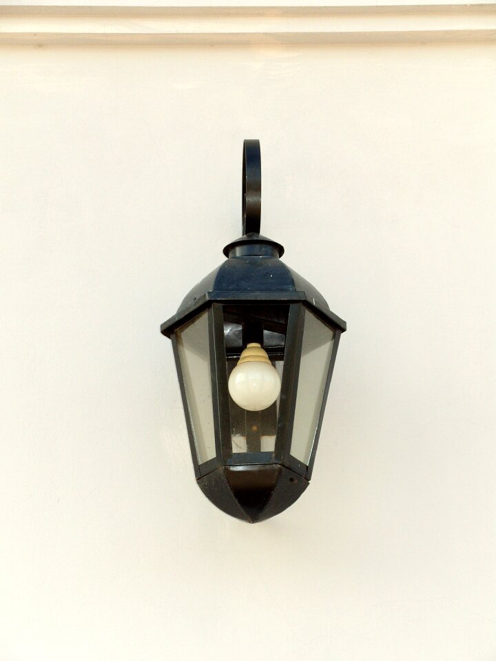 Light luminaire old