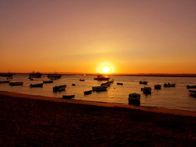 Barcos al atardecer