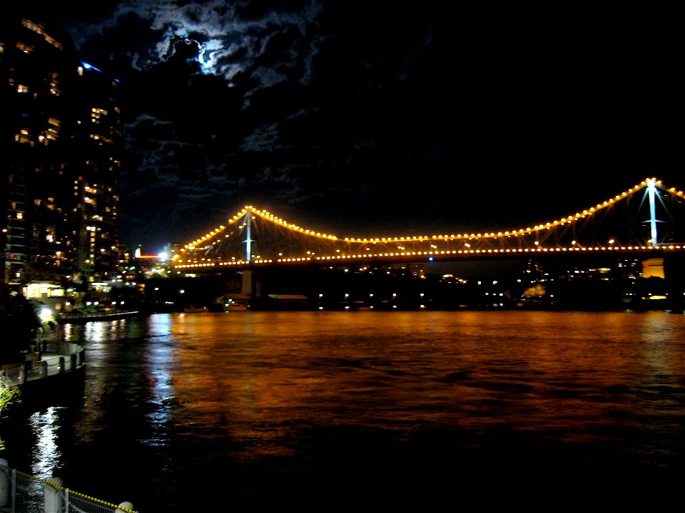 Nighttime at Story Bridge