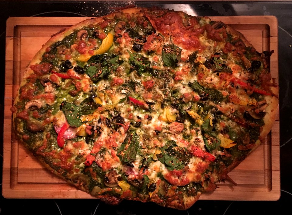 Big Green Sauce Pizza