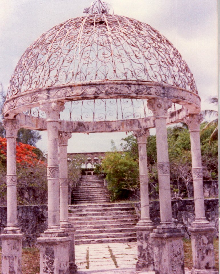 dest bahamas gazebo