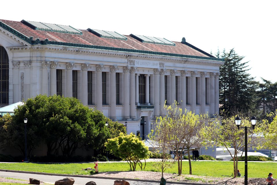 Doe Memorial Library