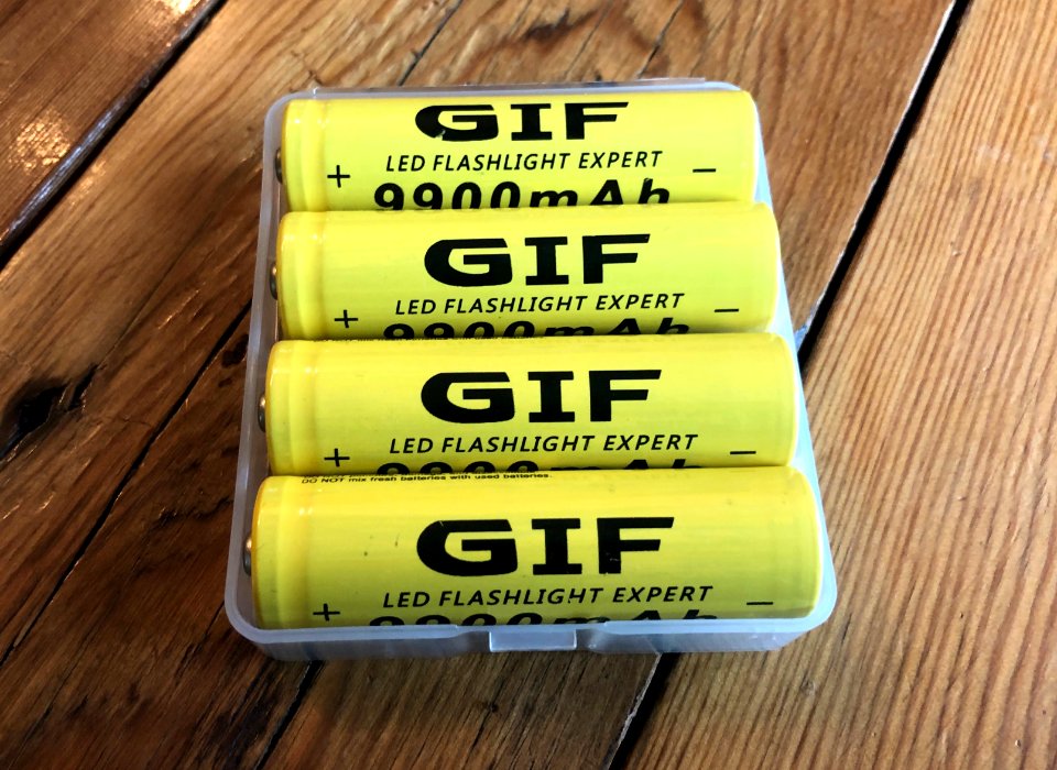 2020/366/312 Battery Powered GIFs