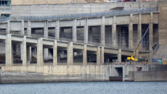 John Day Dam - fish ladder improvements