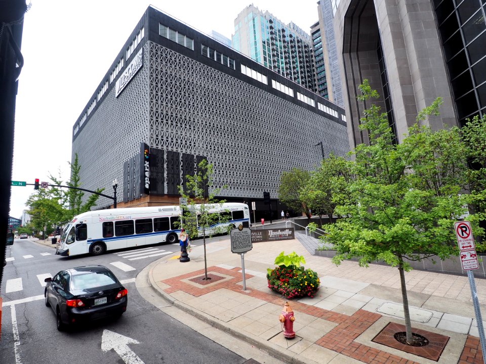 20180819 Nashville Day 2, a hop-on-hop-out buss