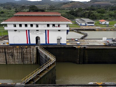 Miraflores channel panama
