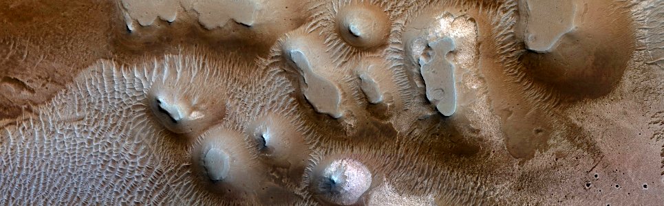 Mars - Light-Toned Deposits along Ius Chasma Wallrock photo