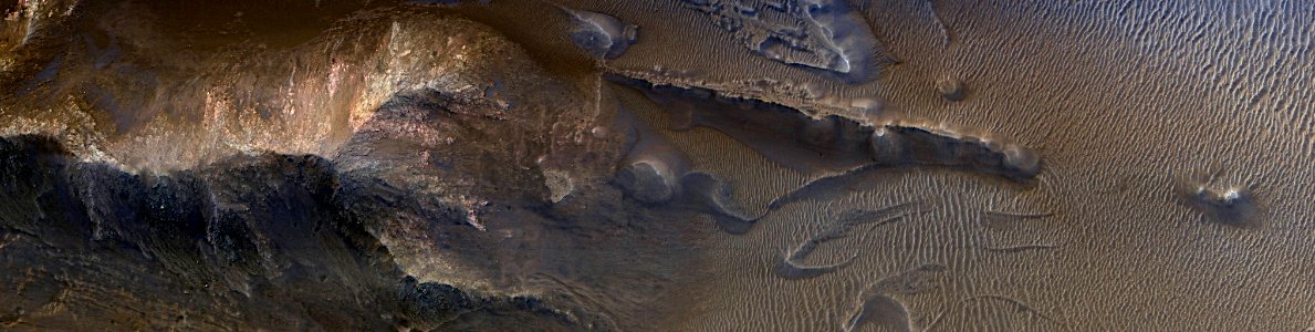 Mars - Slope in Central Coprates Chasma photo