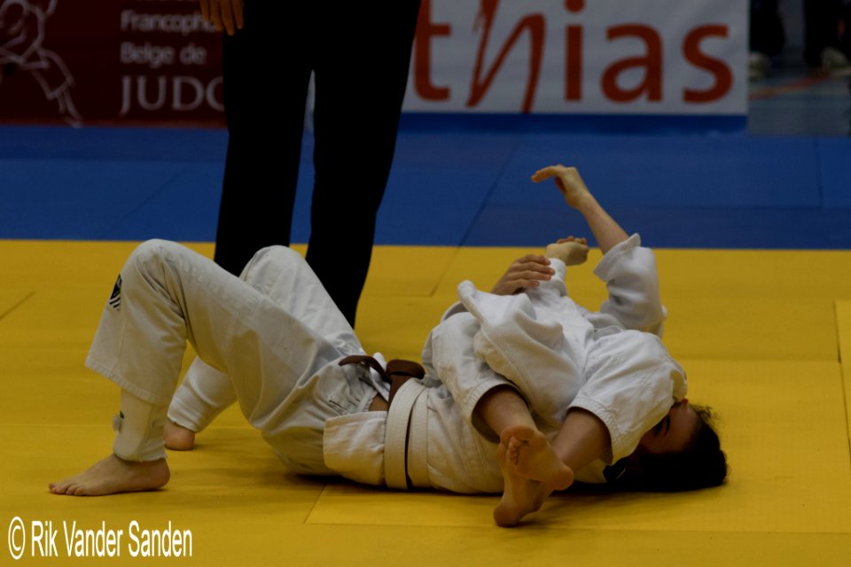 Gina-Lisa Perinotto (KJC Zelzate) vs Fiona Vanbiesbroeck (Antwerpen United Judo)