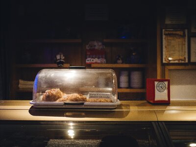 Restaurant food counter