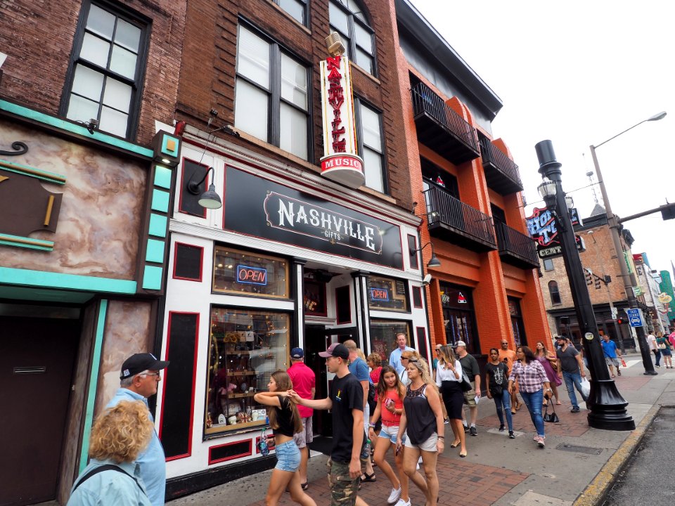 20180820 Nashville Day 2, Broadway