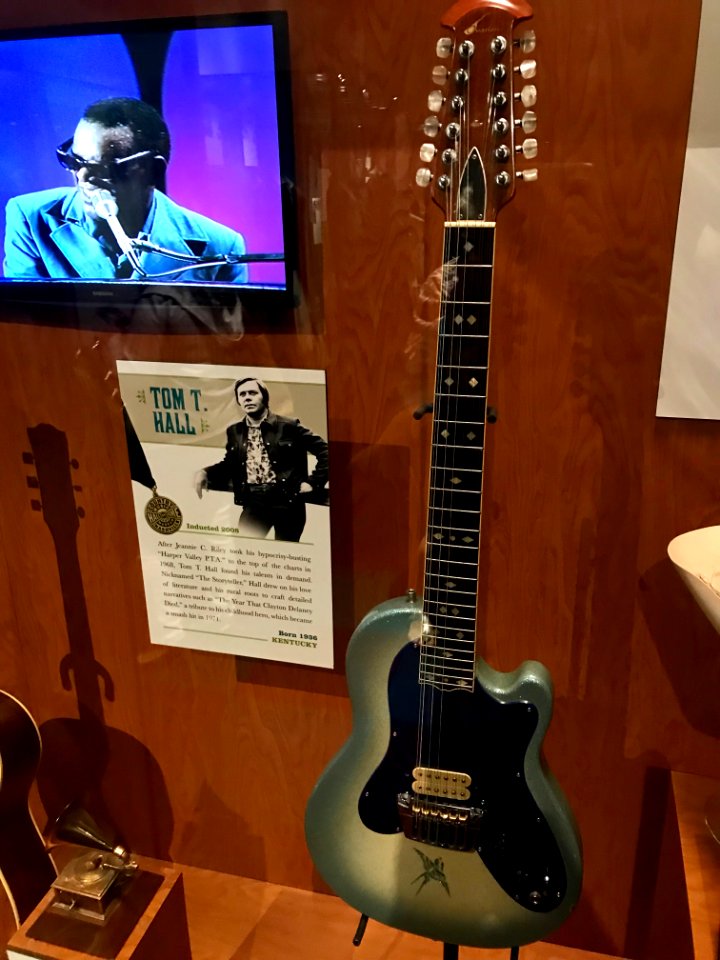 2180821 Nashville country music hall of fame museum