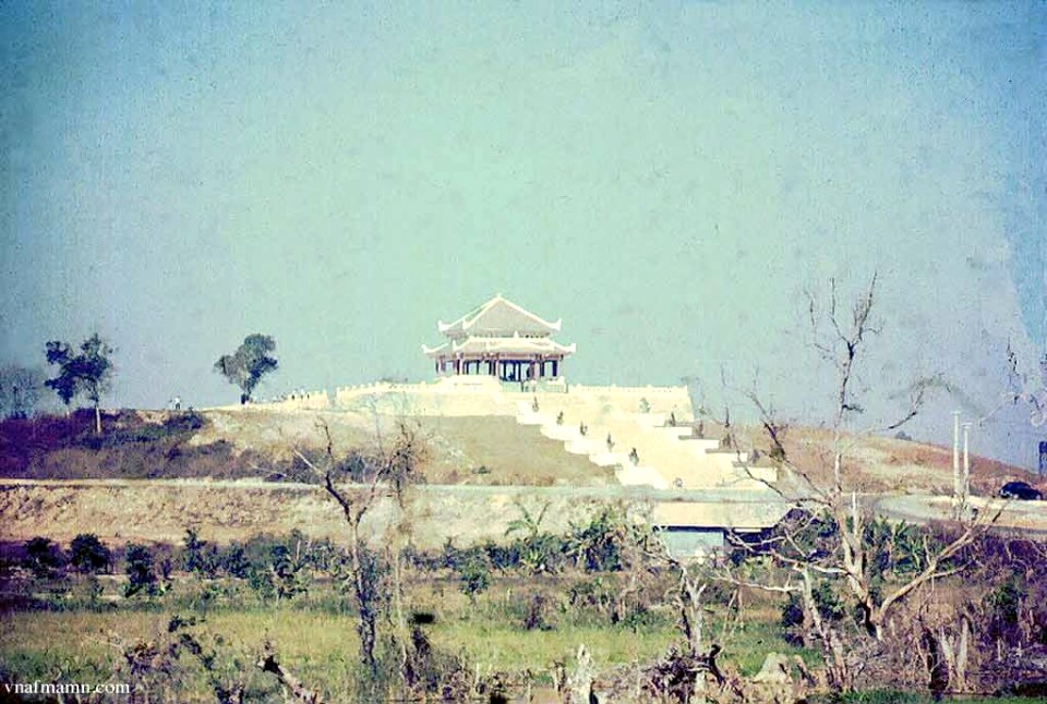 Tomb of The Unknown Soldier, ARVN Military Cemetery, Bien Hoa (pre-'75)