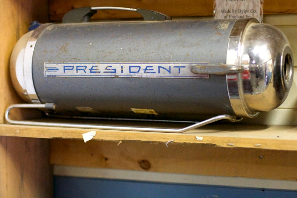 We Need a President Who Does Not Suck