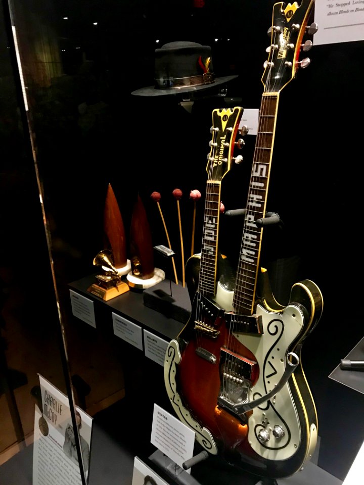 2180821 Nashville country music hall of fame museum
