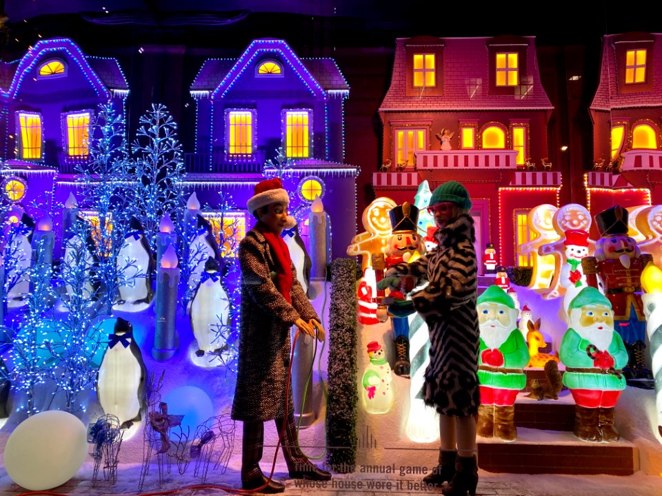 Saks+Fifth+Avenue+New+York+Holiday+Windows+2020+xmas+windowalk