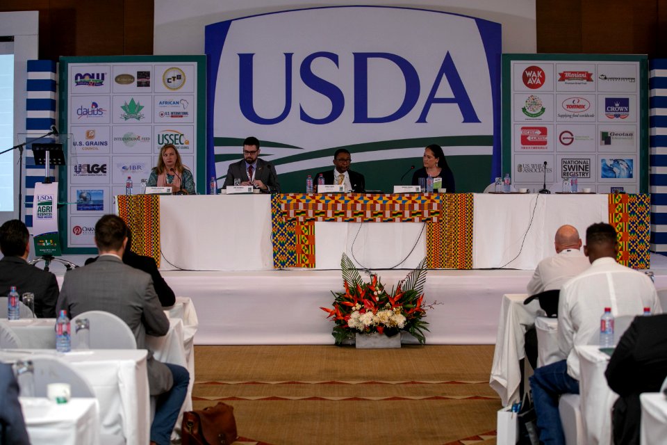 20191028-DEPSEC-EMBASSY-GHANA00038